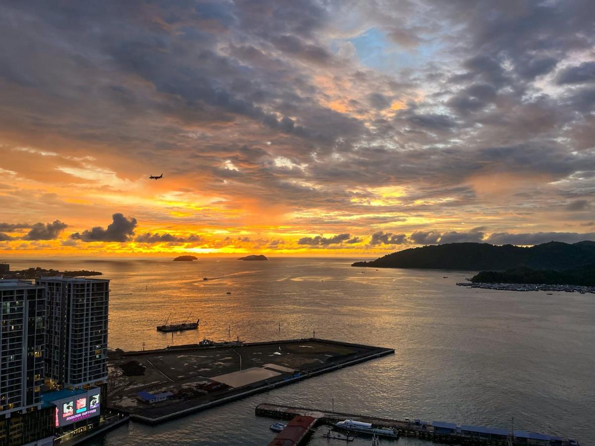 Jesselton Point Seaview Homestay Kota Kinabalu Exterior photo
